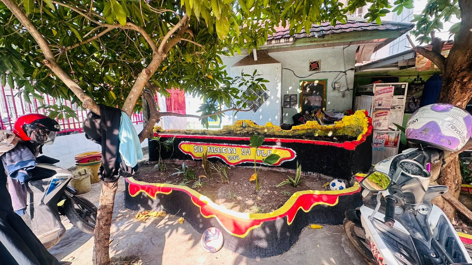 Rehab Taman Sekolah