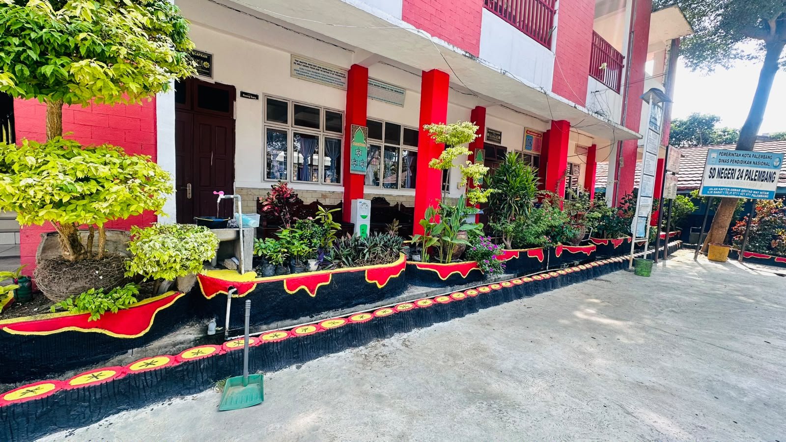 Rehab Taman Sekolah